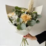 Gėlių puokštė - karamelė