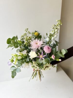 Gėlių puokštė - Brunchas pievoje