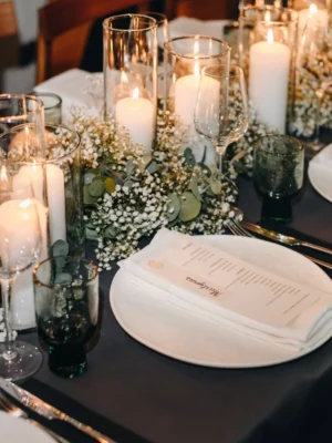 vestuviu dekoras zvakes